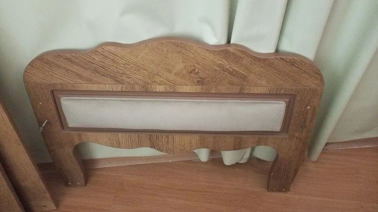 Vendo berço em perfeito estado acolchoado 