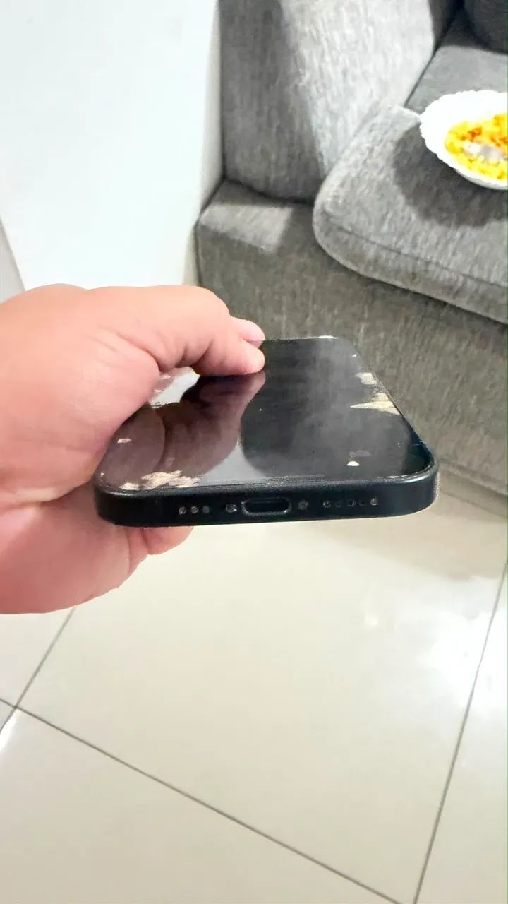 Vendo IPhone 16 256 Gb  - Foto 2