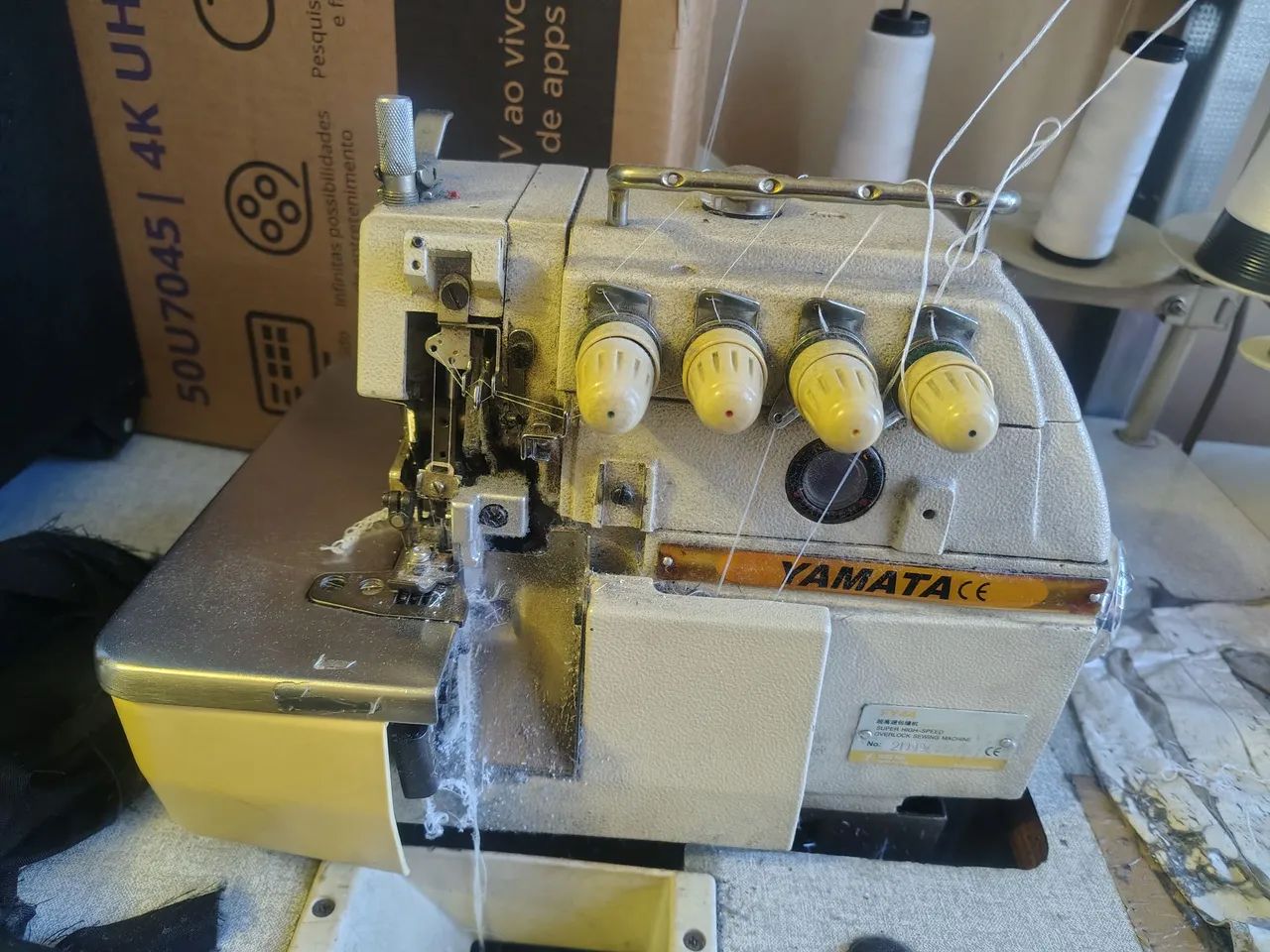 Máquina de costura overloque  - Foto 2