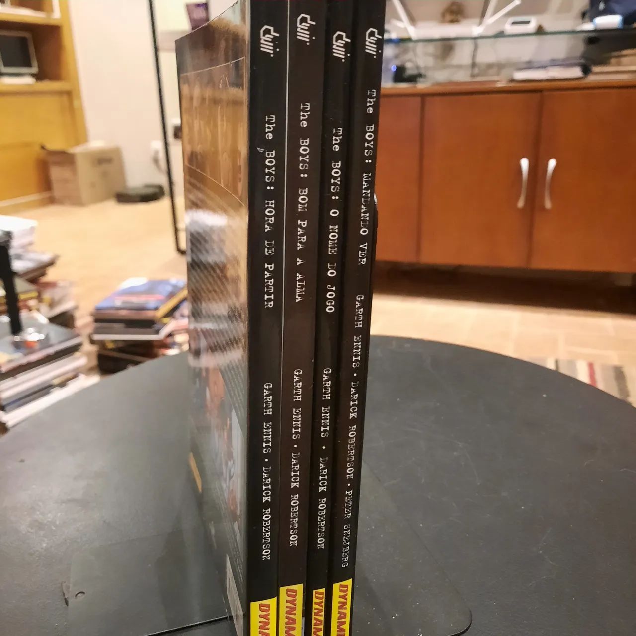 Lote HQs The Boys Volumes 1 ao 4 - Editora Devir - Foto 3