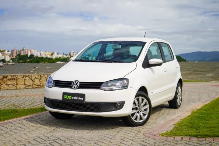 Volkswagen Fox 1.0 MI Total Flex 8V 5P 2014