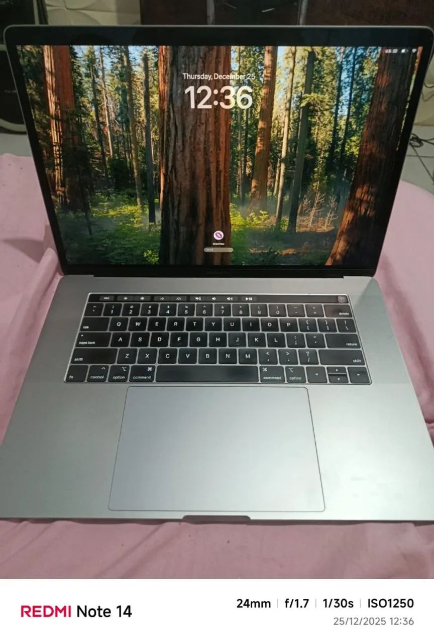 Macbook Pro 2018 / i7 / 16GB RAM / 512GB / 15 Pol - Notebooks