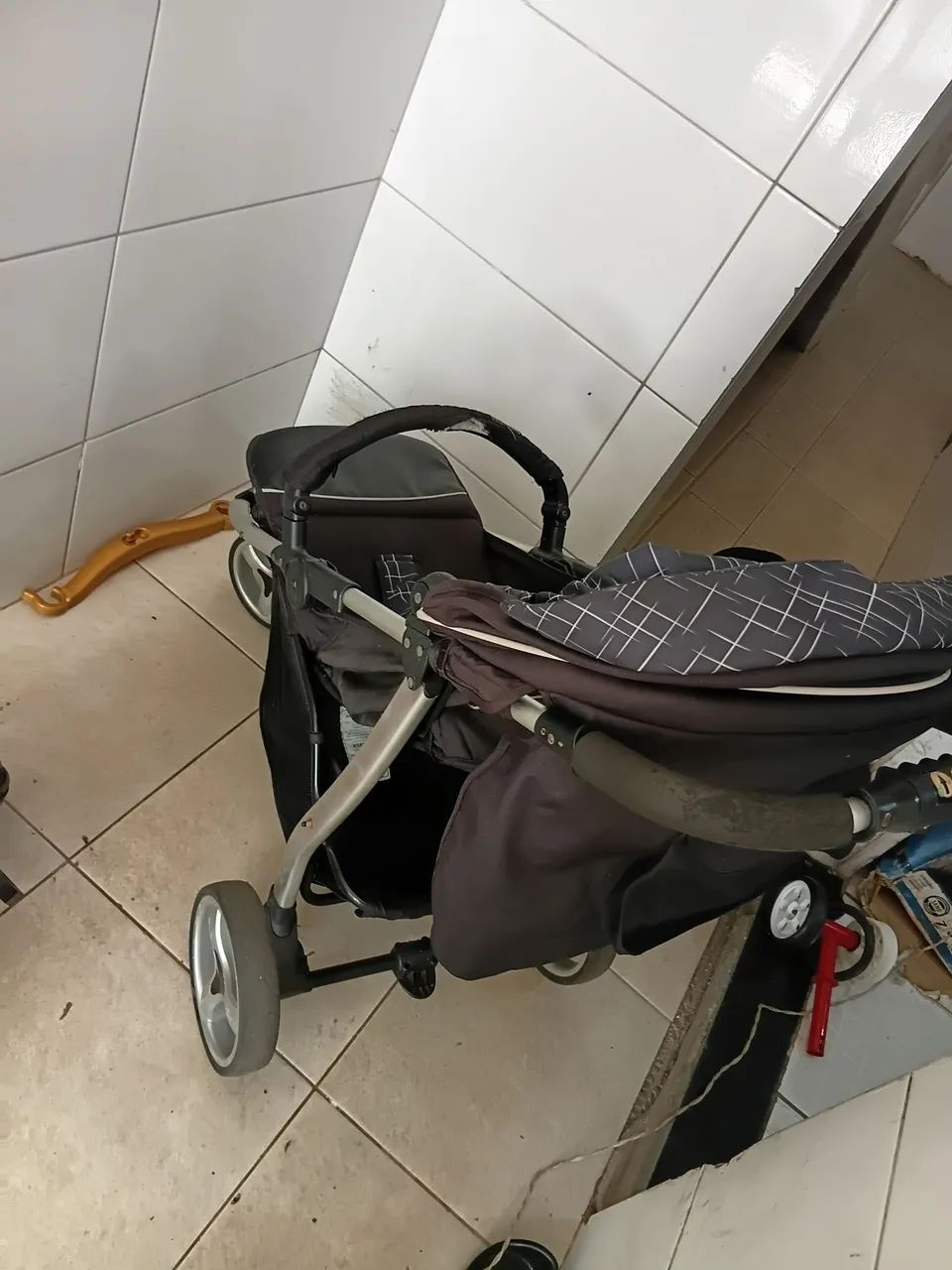 Carrinho e Bebê Conforto