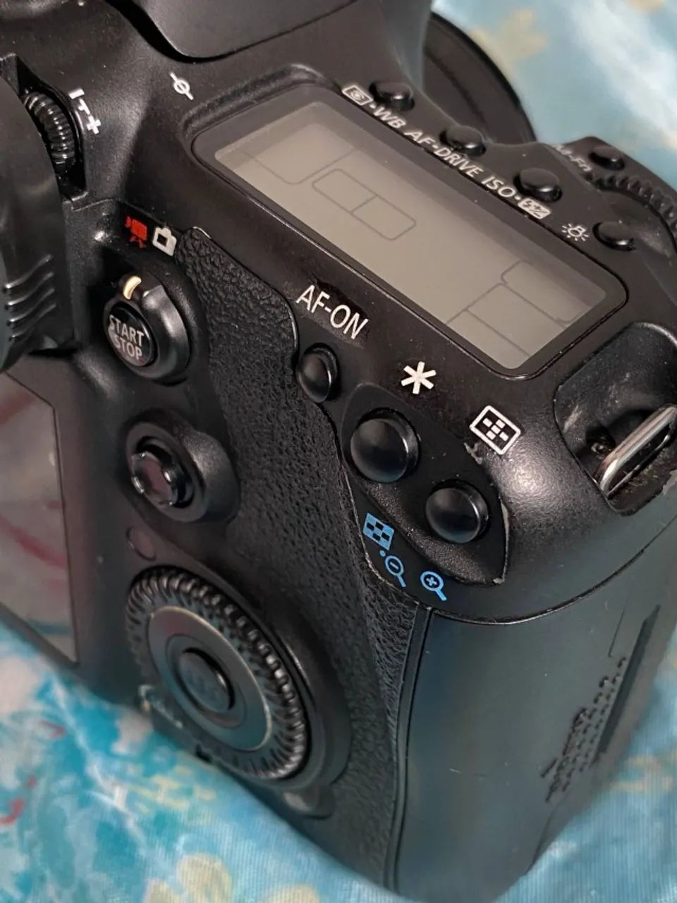 Canon 7D corpo - conservada 30k clicks - boa para fotografia esportiva - Foto 6