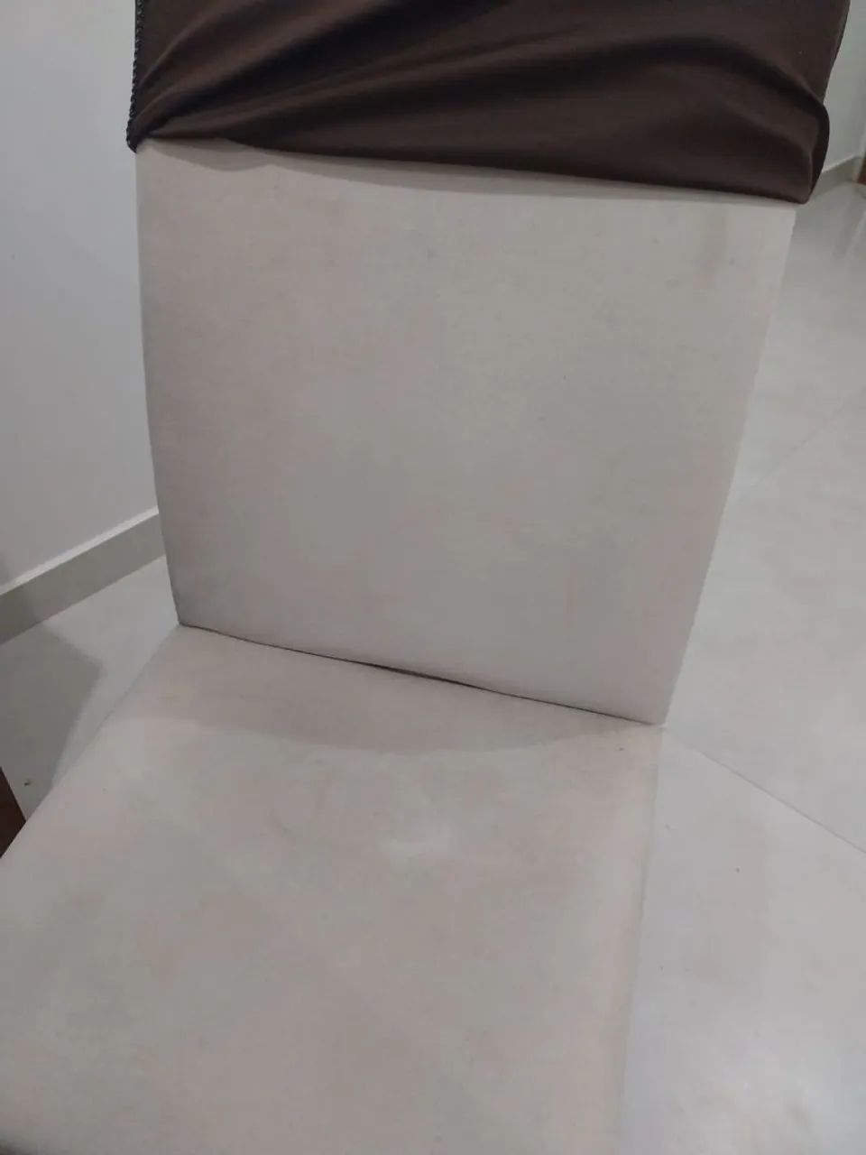 Mesa com 4 Cadeiras - Foto 3
