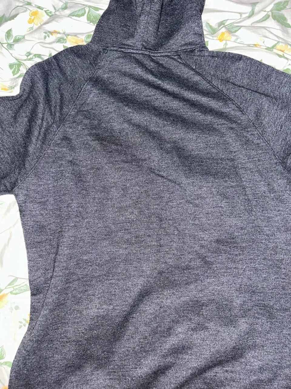 Moletom Calvin Klein tamanho M - Foto 4