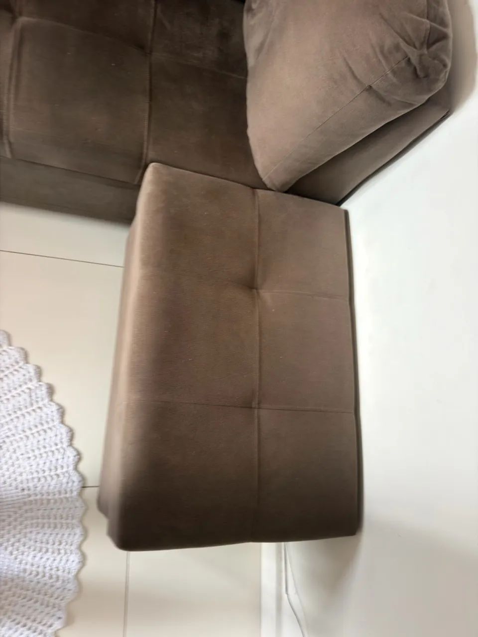 Sofá de canto em U com chaise - suede marrom