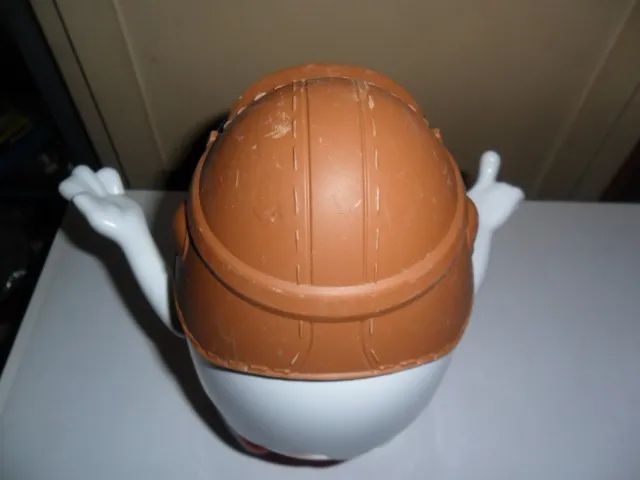 Boneco Kinder Ovo Baleiro 25 cms altura lindo - Foto 4
