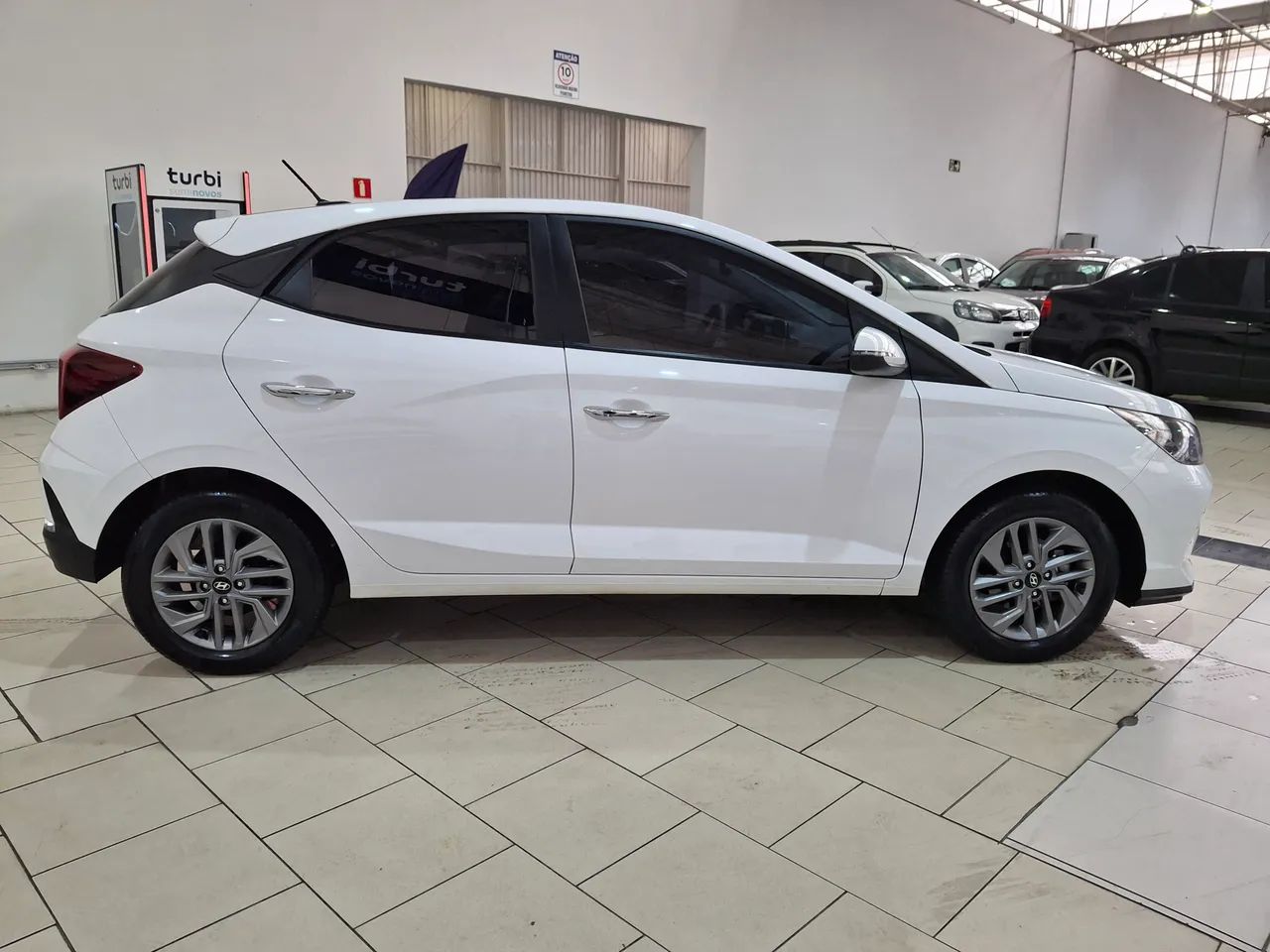 Hyundai HB20 Limited 1.0 Flex 12V Mec., foto 3 de 9