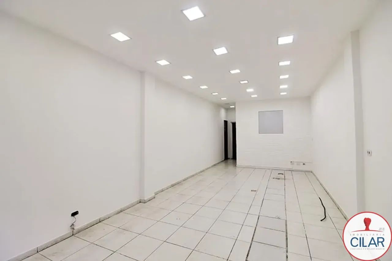 Loja no CENTRO de 53,00 m² - 00468.001-CILAR
