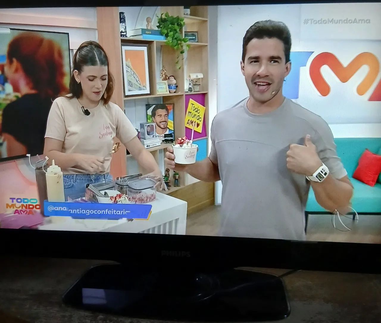Tv/ Monitor 32 polegadas 