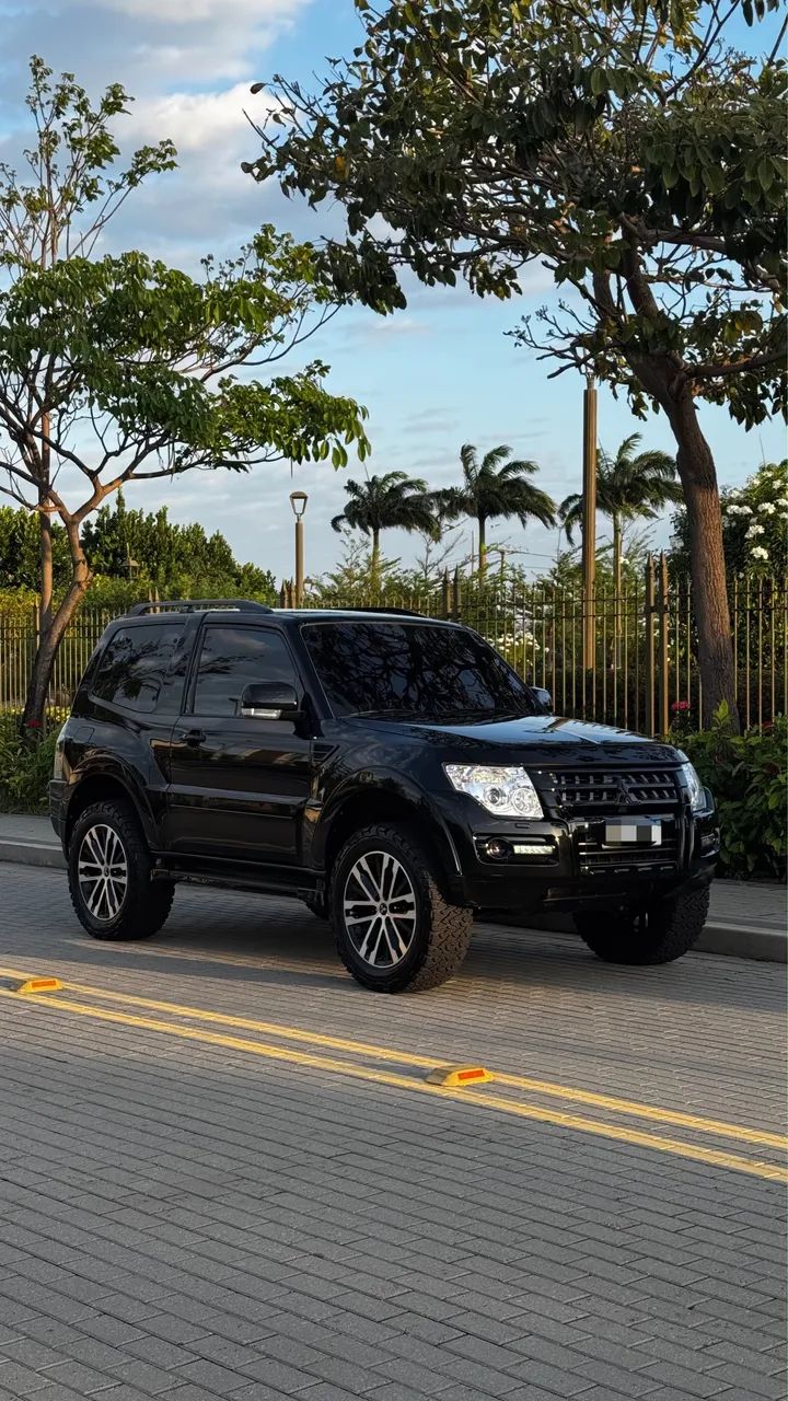 Mitsubishi Pajero Pajero HPE Full 3.2 4x4 T.I.Dies.3p Aut. 2020
