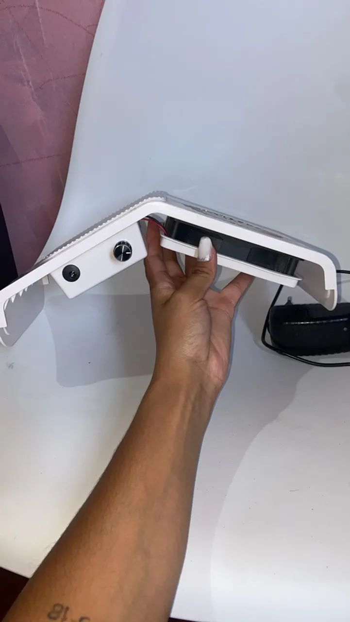 Aspirador de pó para unhas 