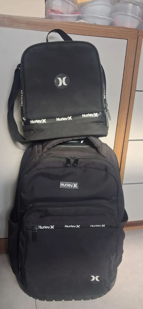 Kit Mochila Masculina Hurley - Usada (Ótimo Estado)