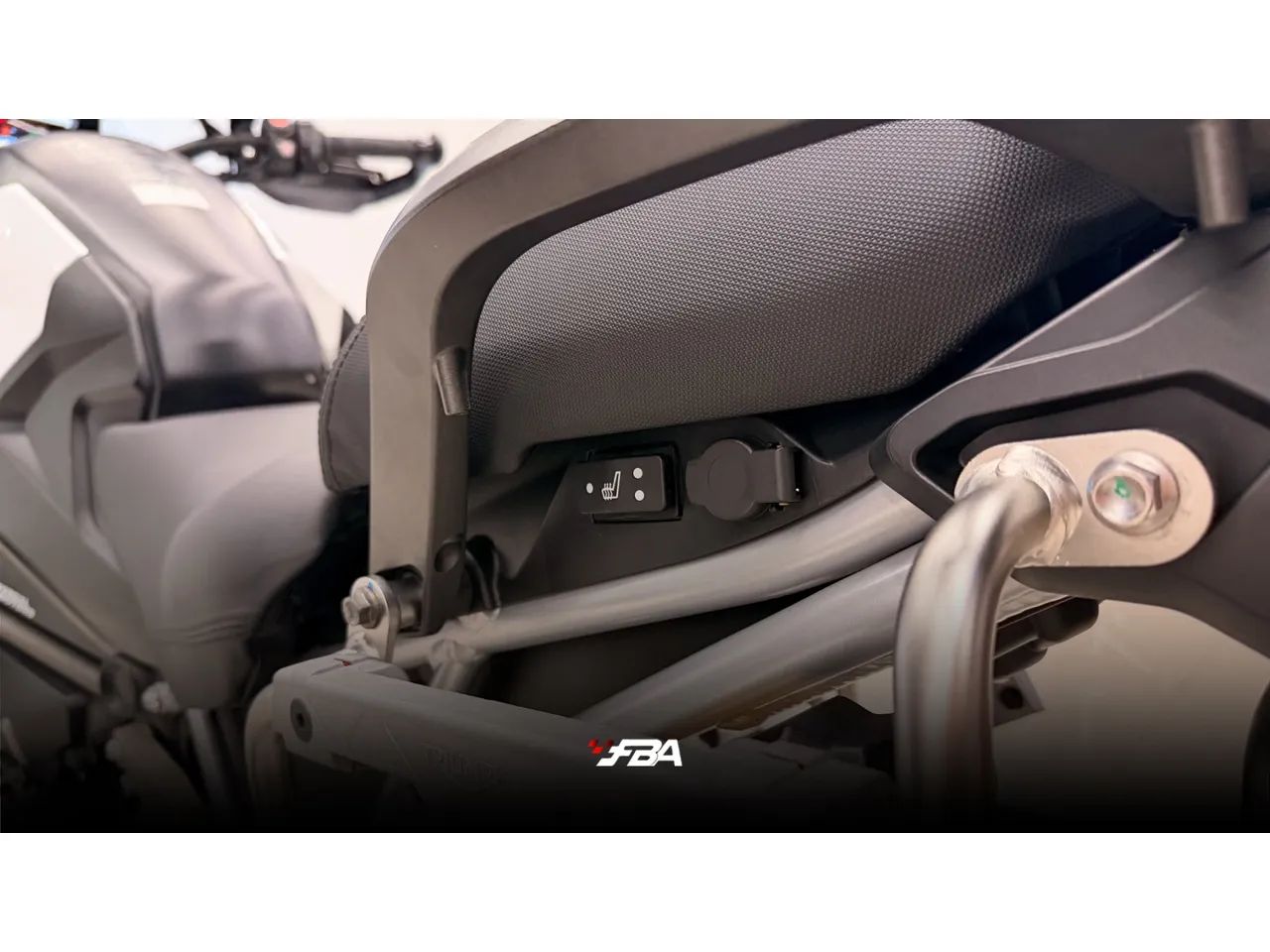 Triumph 1200 Rally Explorer 2022 - 1503133421 | OLX
