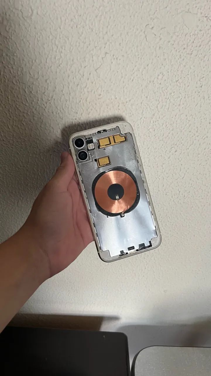 iPhone 11 somente sem traseira 