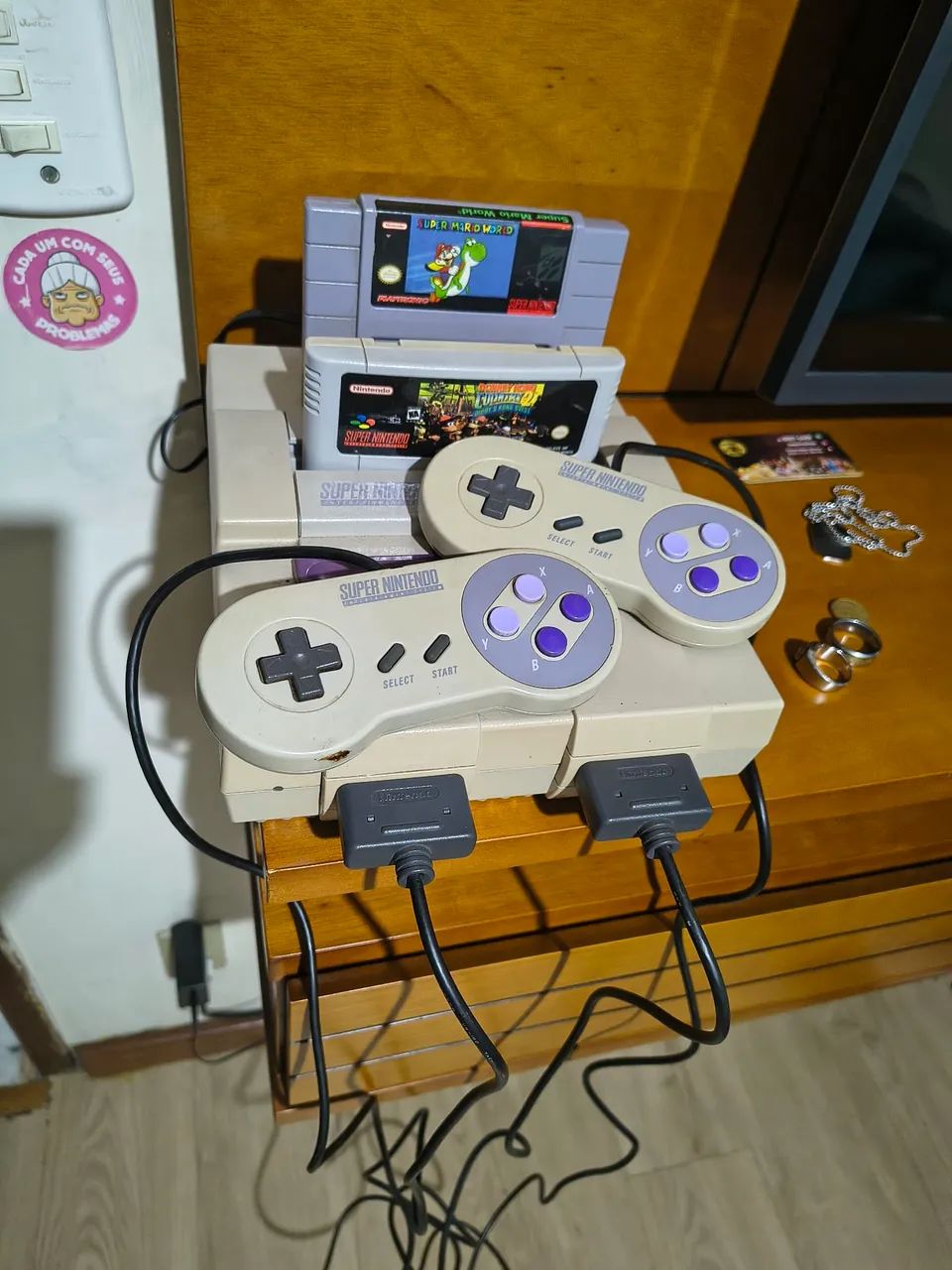 Super Nintendo com 2 controles e 2 cartuchos  - Foto 2
