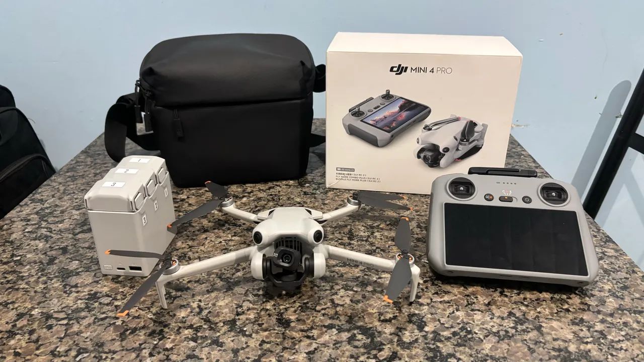 DJi Mini 4 pro - combo Fly more (controle com tela RC2)