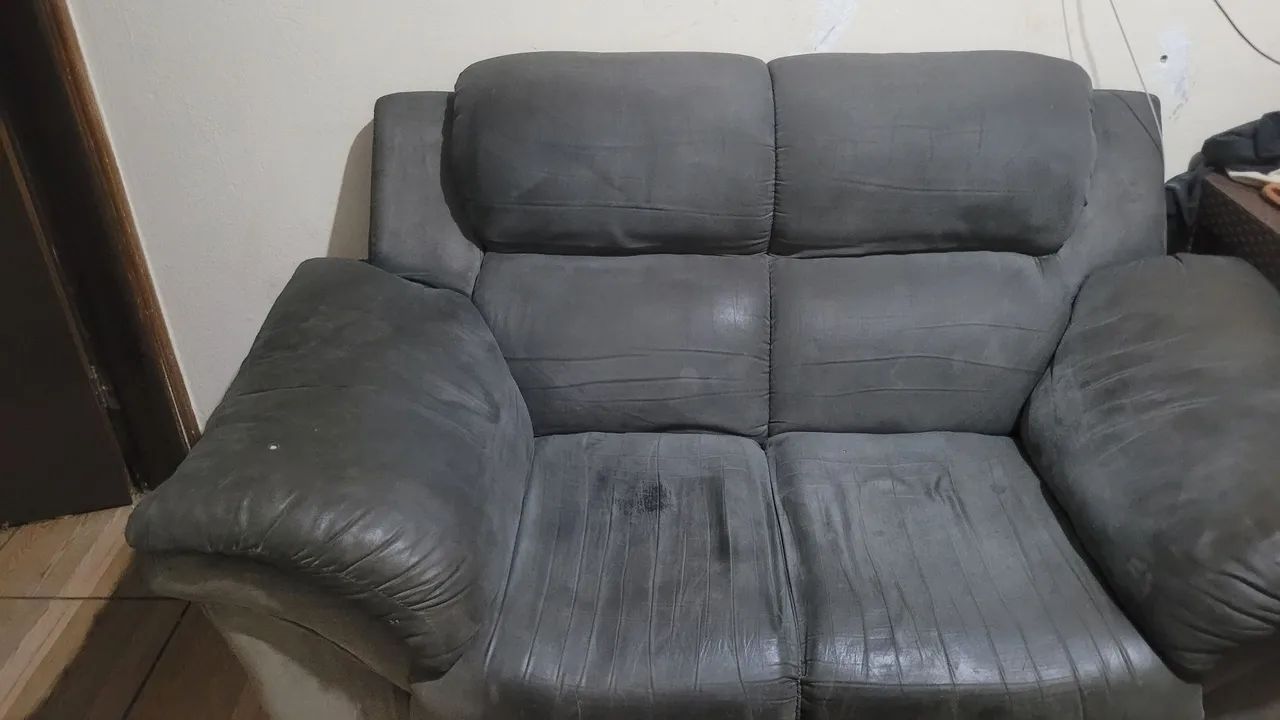 Sofá dois lugares preto 