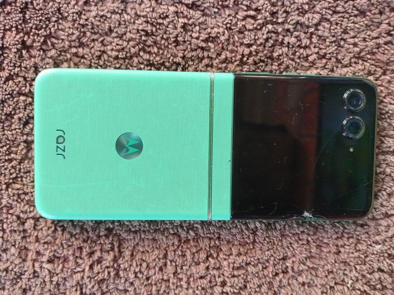 Celular moto Razr 60 , venda ou troca, defeito touch principal - Foto 5