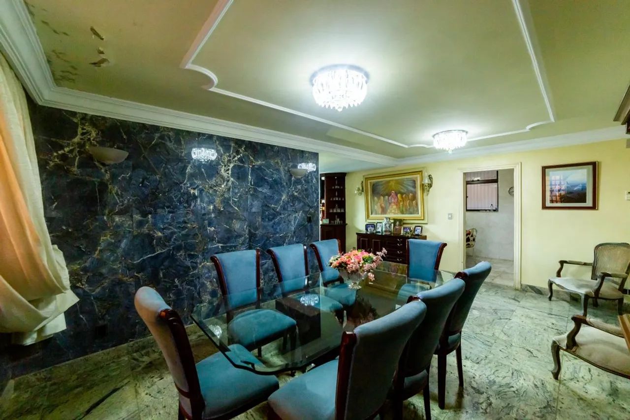 Casa à Venda - São Bento, 5 Quartos, 360 m2