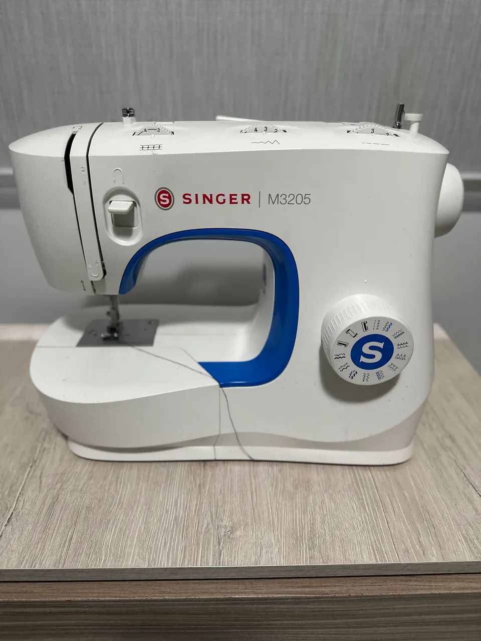 Maquina de costura singer