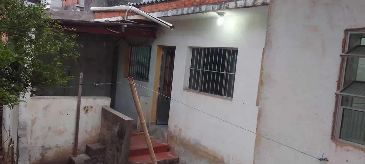 Terreno 10x25 com uma casinha  - Foto 5