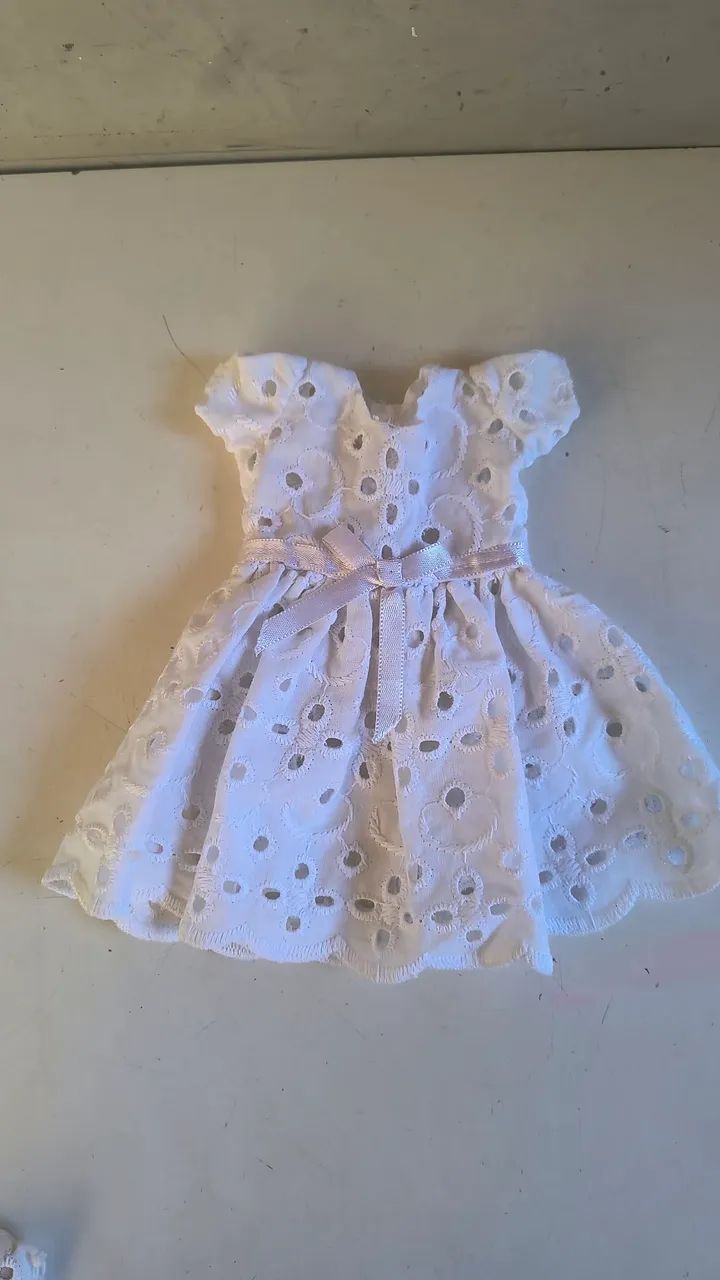Conjunto com 4 vestidos mini com 15 cm cada para fazer artesanato, porta maternidade  - Foto 3