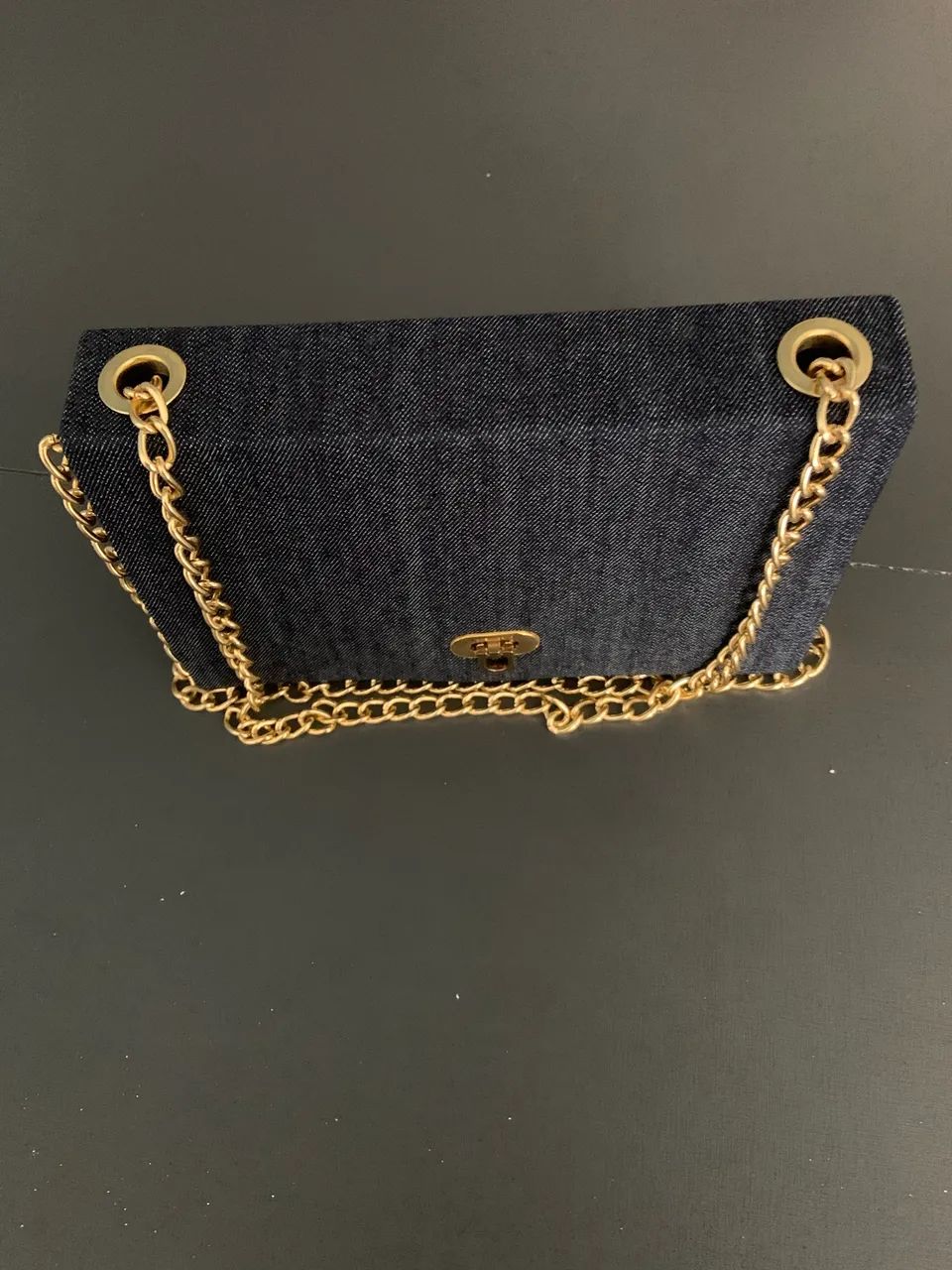 Bolsa jeans com alças douradas  - Foto 5