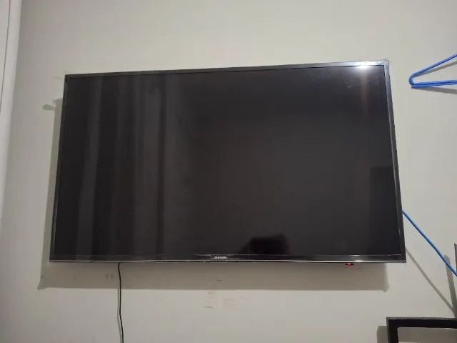 tv un40mu6100 40 polegadas Samsung 4k em perfeito estado + suporte + suporte para parede   - Foto 5