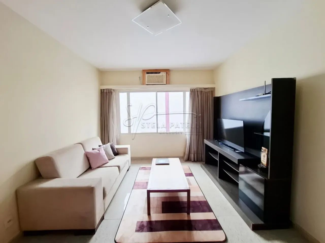 Kitnet mobiliada de 49m² com 01 suíte para locação - Centro