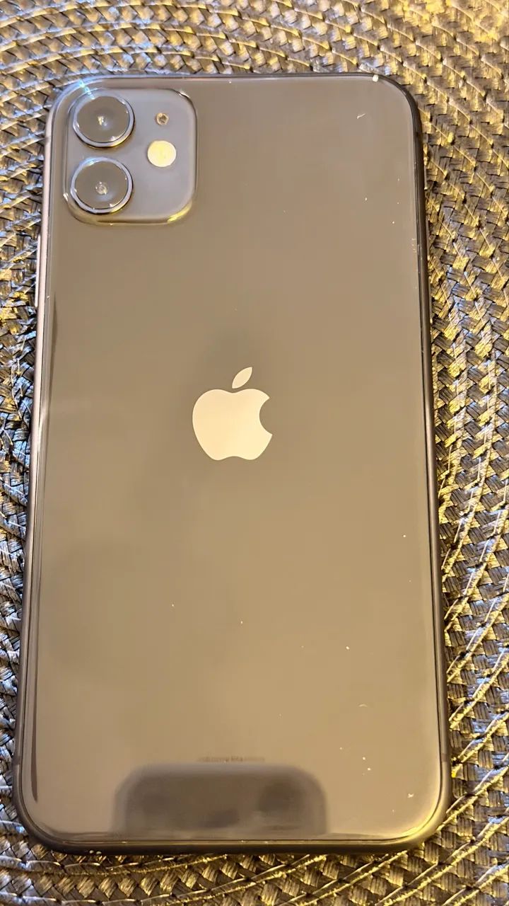 VENDE - SE IPHONE 11 64GB SEM DEFEITOS - Foto 5