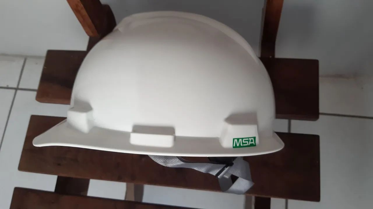 Conjunto de roupas de segurança mais capacete  - Foto 2