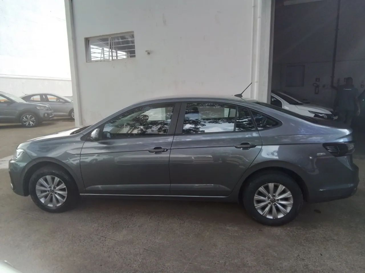 Volkswagen Virtus TSI 1.0 Flex 12V 4p Aut., foto 3 de 10