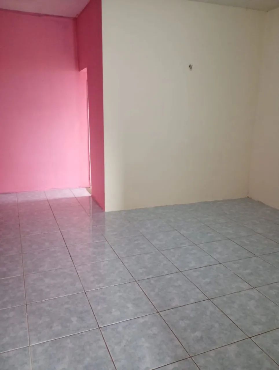 Alugo Casa e Apartamento no Vitória 