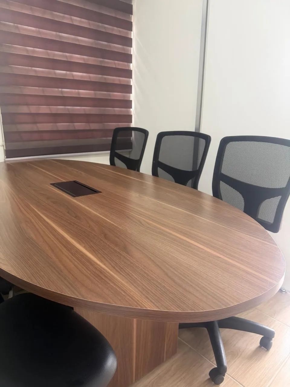 Mesa de Reunião  - Foto 2
