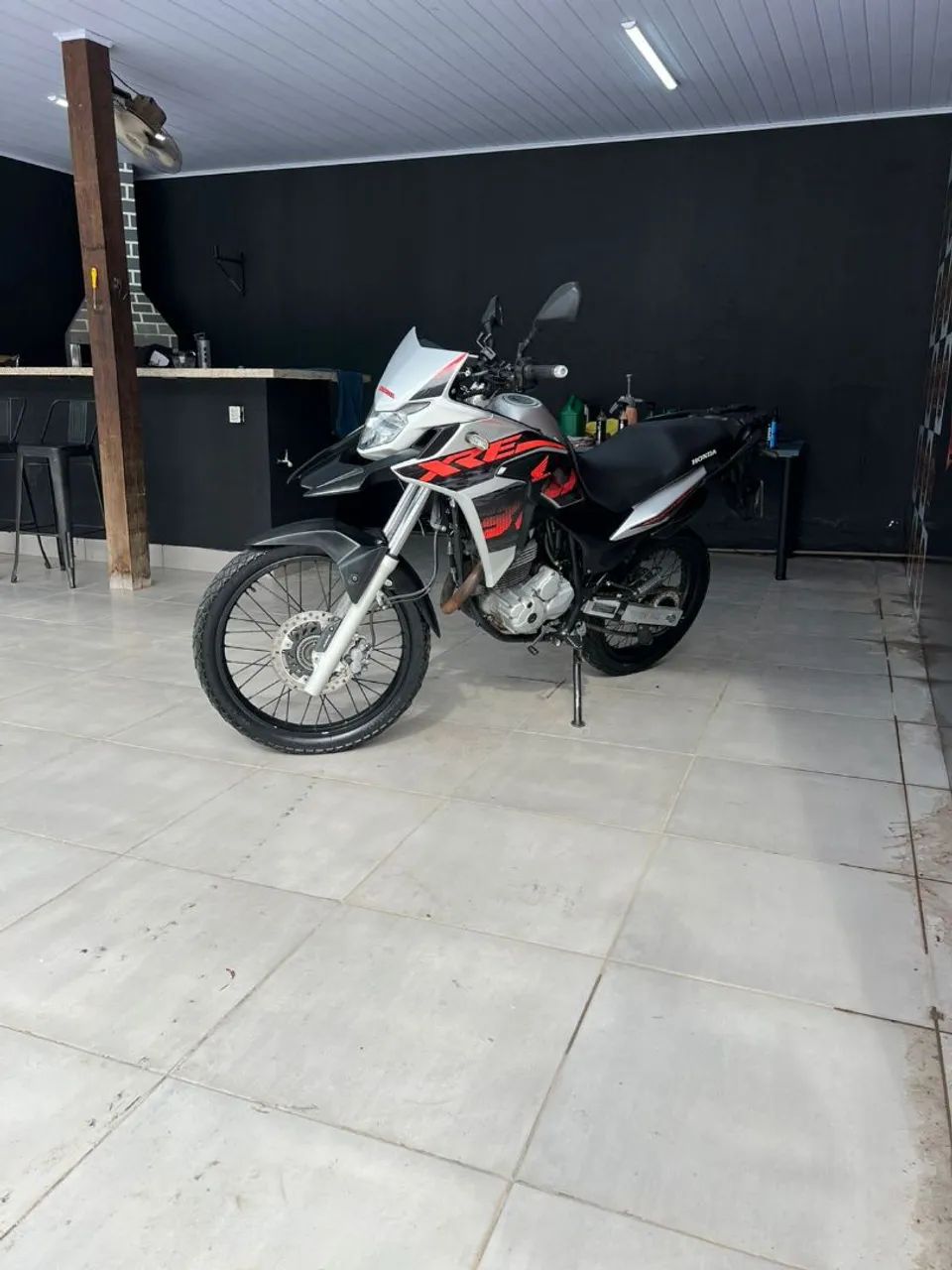 XRE 300
