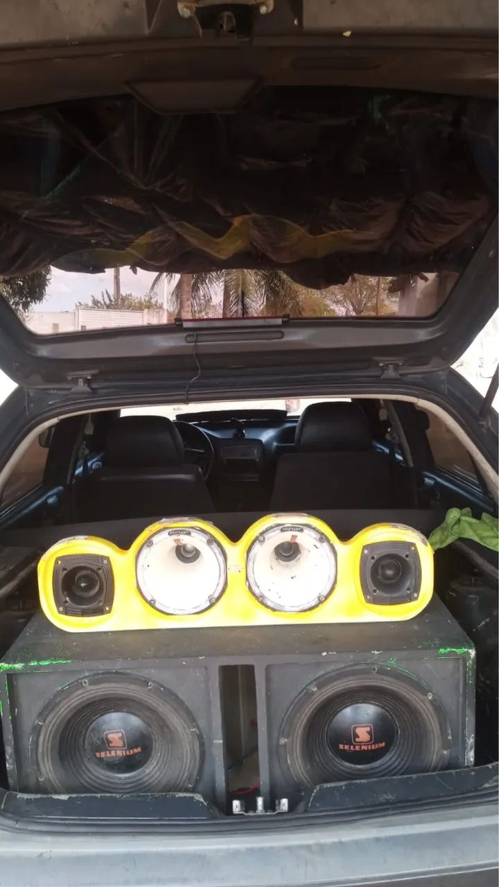 Som automotivo