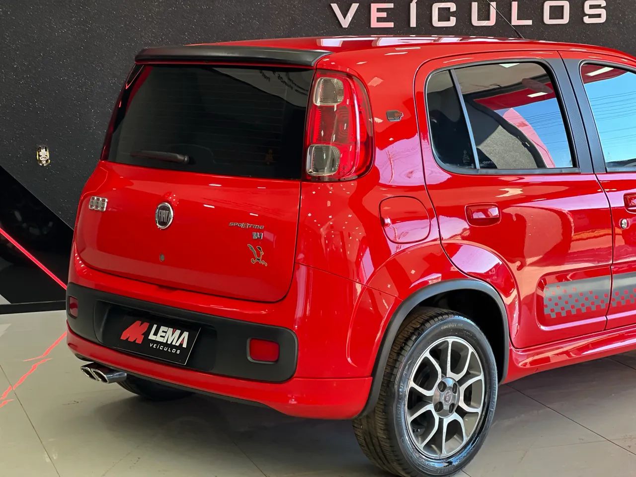 Fiat Uno Sporting 1.4 EVO Fire Flex 8V 4P 2013 - Foto 2