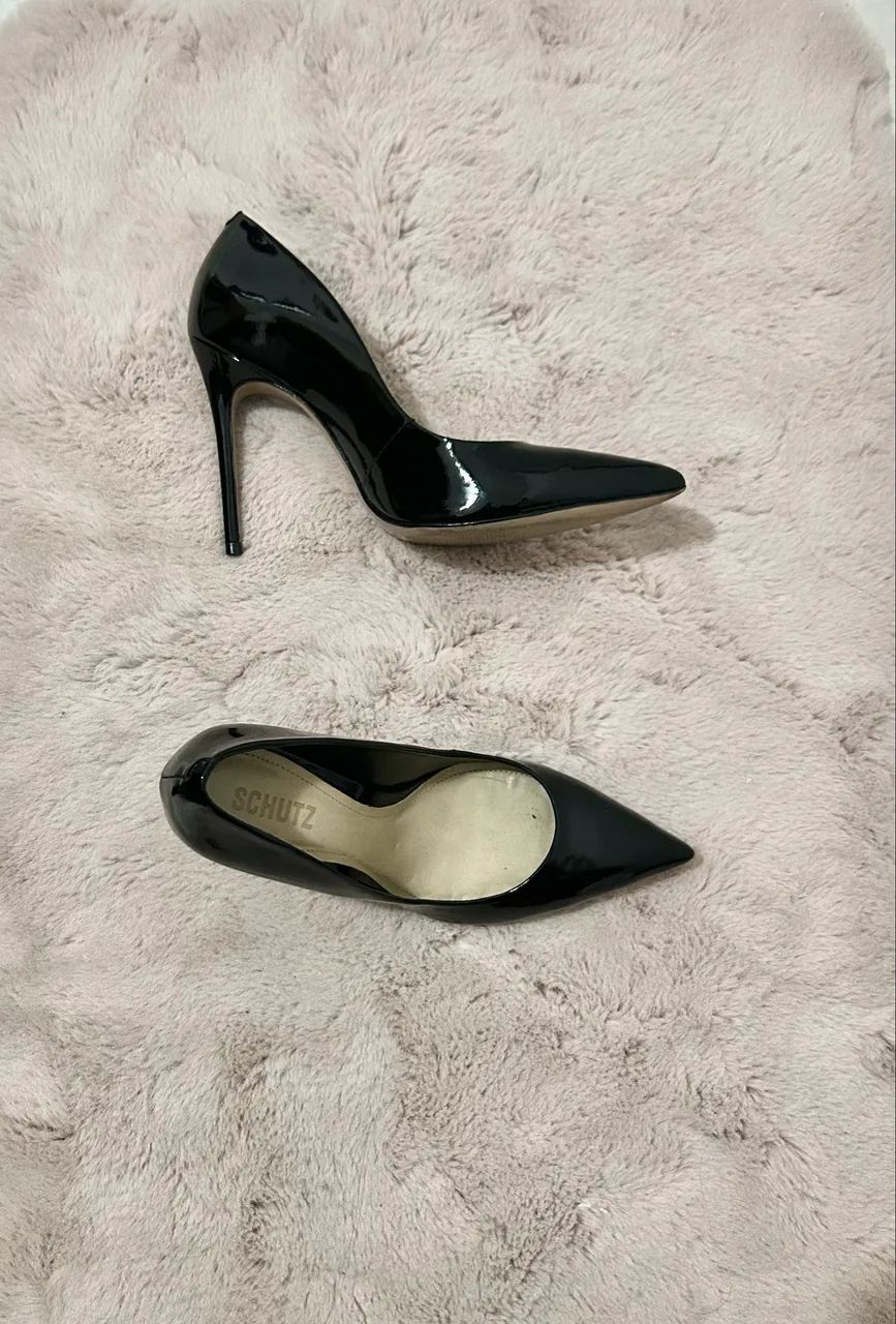 Scarpin Schütz 