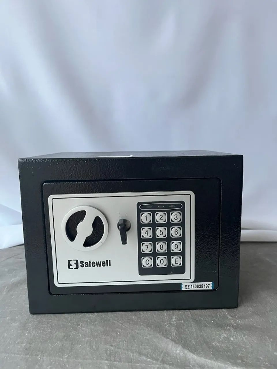 COFRE ELETRÔNICO SAFEWELL COM CHAVE