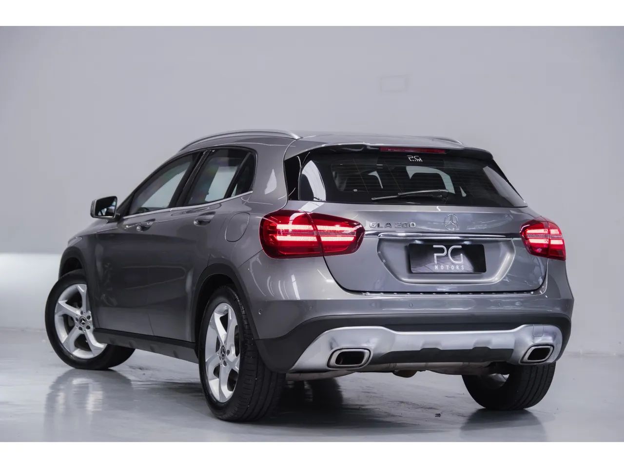 Mercedes-Benz GLA 200 Adv. 1.6/1.6 TB 16V Flex Aut., foto 5 de 14