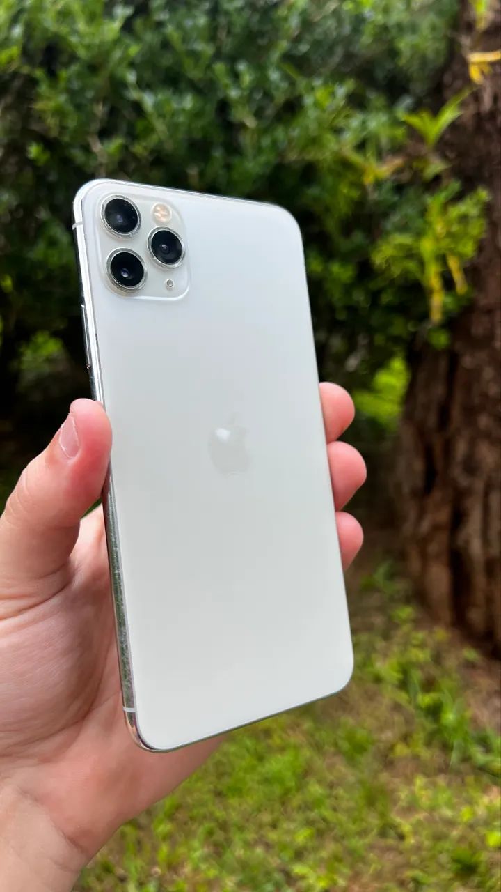 Iphone 11 Pro Max 256Gb Silver - Celulares e Smartphones - Pedra