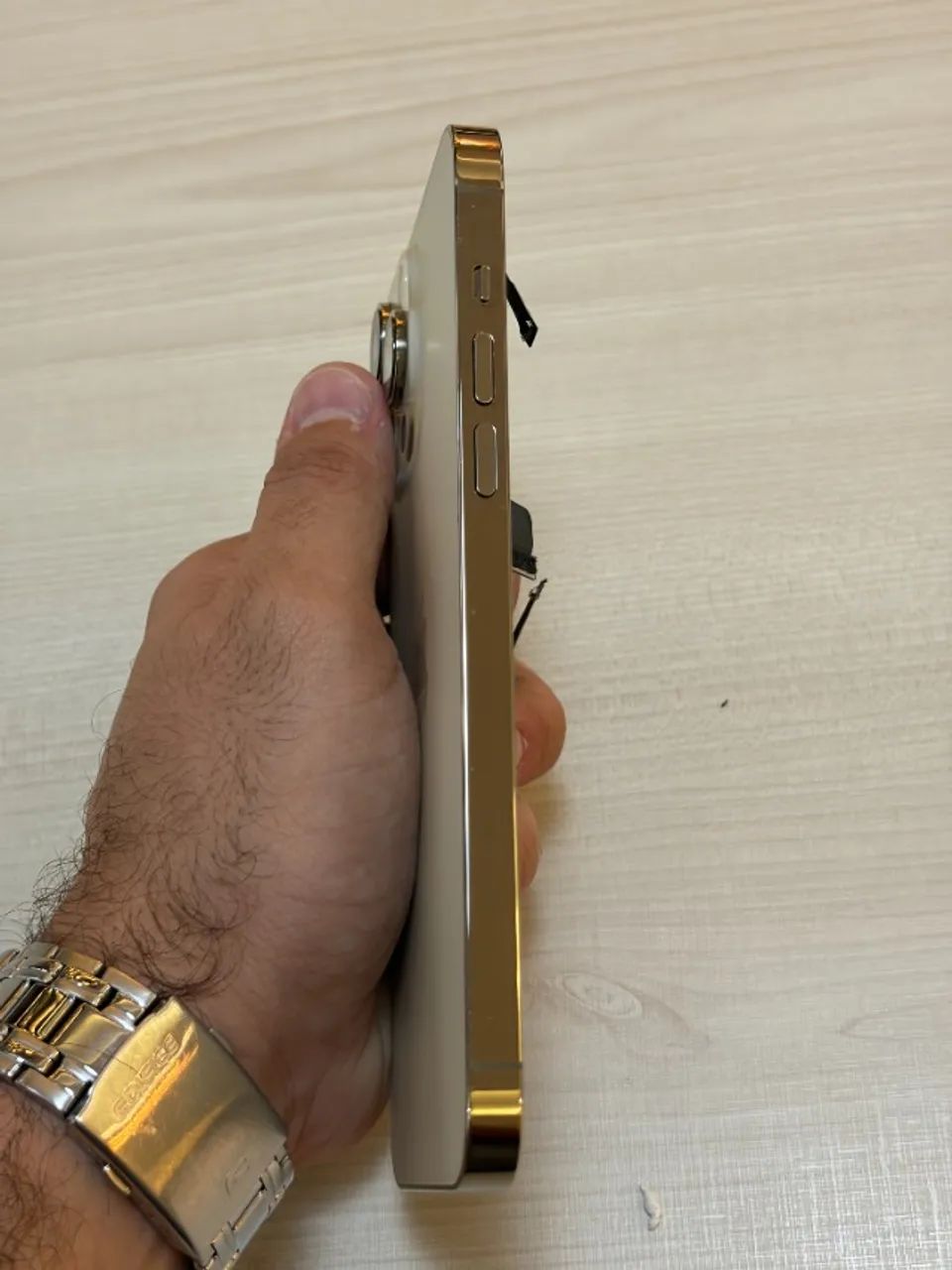 Carcaça iPhone 14 Pro Max Dourado Original s/ Peças Internas - Foto 5