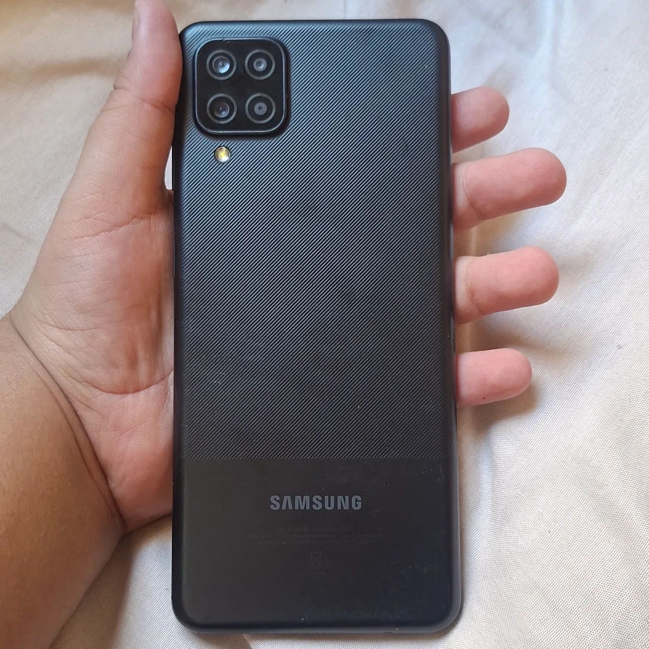 Vendo celular Samsung Galaxy A12 64g 