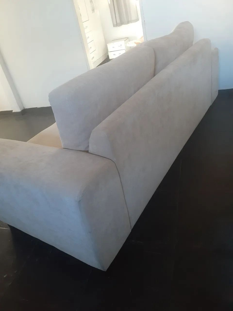 Vendo.   Sofá    (  NÃO   RETRÁTIL   )  . - Foto 5