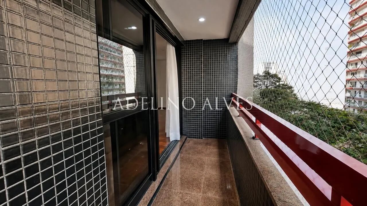 Vendo Apartamento Itaim Bibi com 4 dormitórios sendo 3 suites, 2 vagas - Foto 2