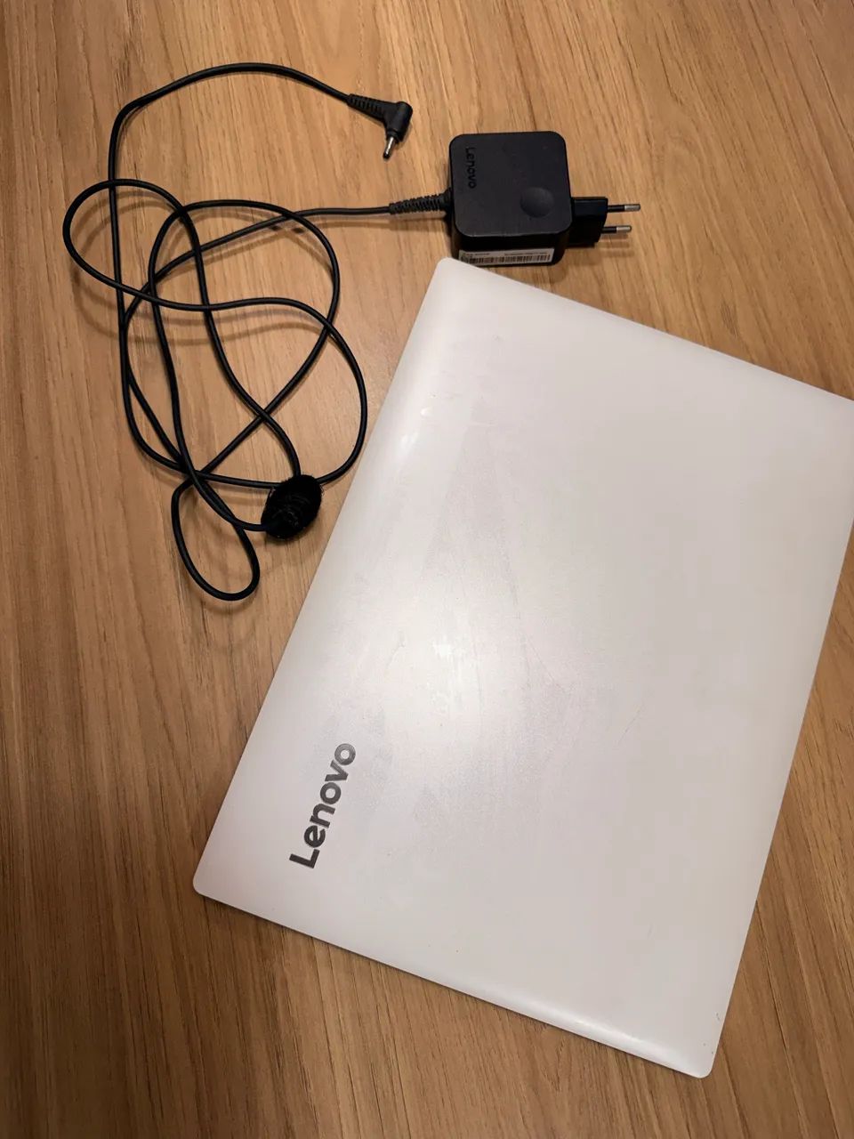 NOTEBOOK BRANCO Lenovo IdeaPad 320 com processador Intel Core i3