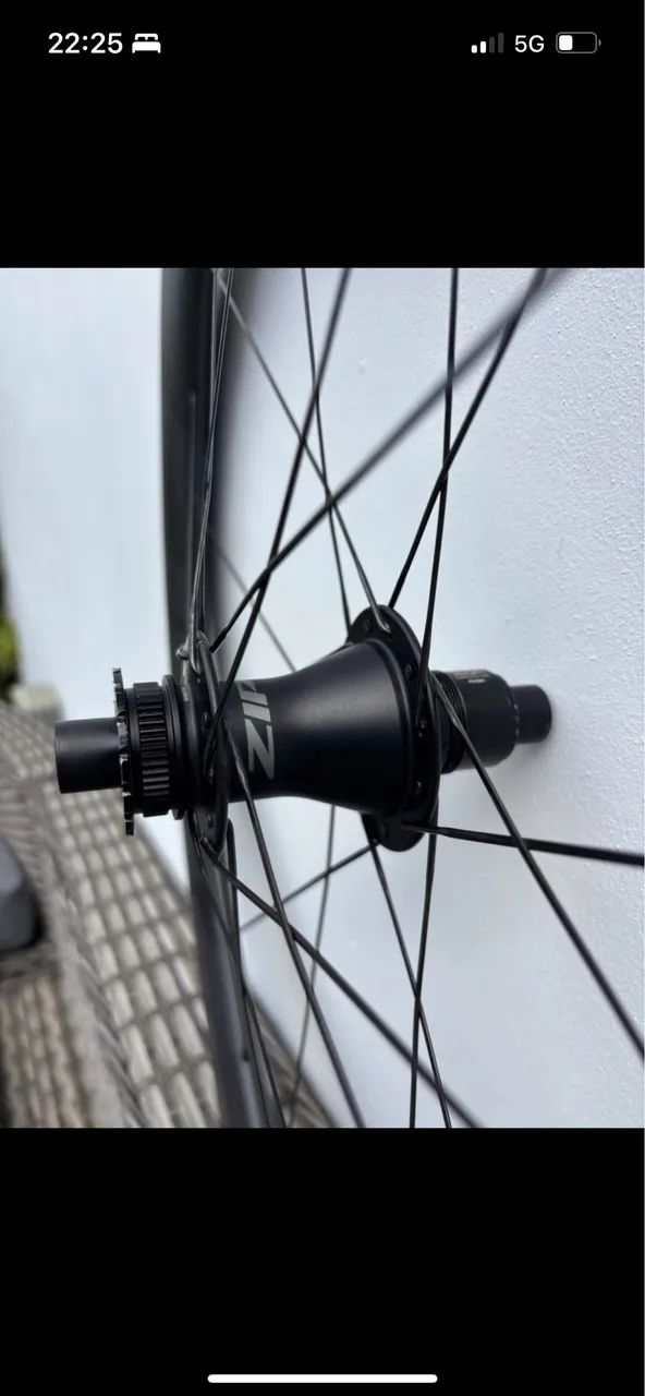 Roda carbono traseira zipo firecrest 404  - Foto 4