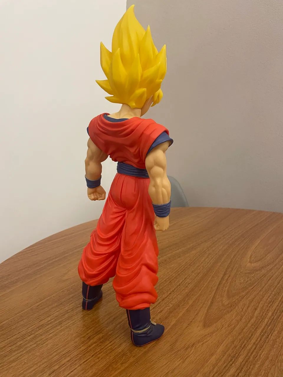 Goku Super Sayajin borracha 42cm - Foto 5